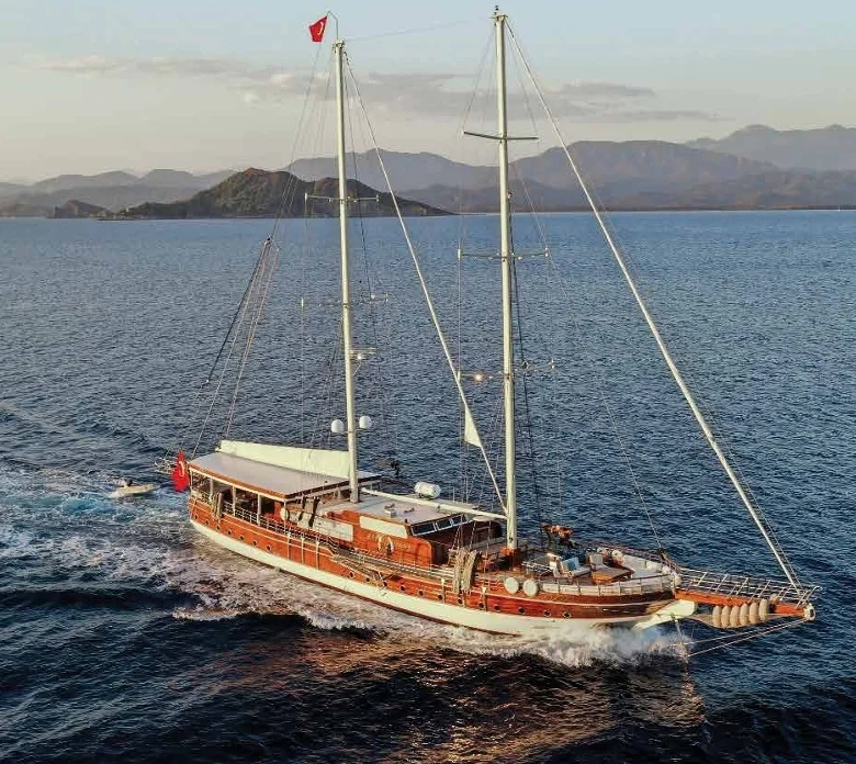 Gulet Ada Deniz