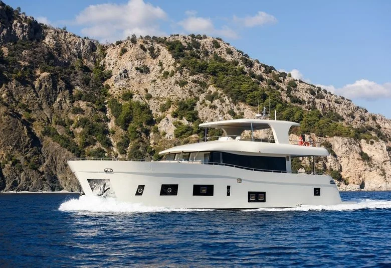 Charter Yacht | TANWAY